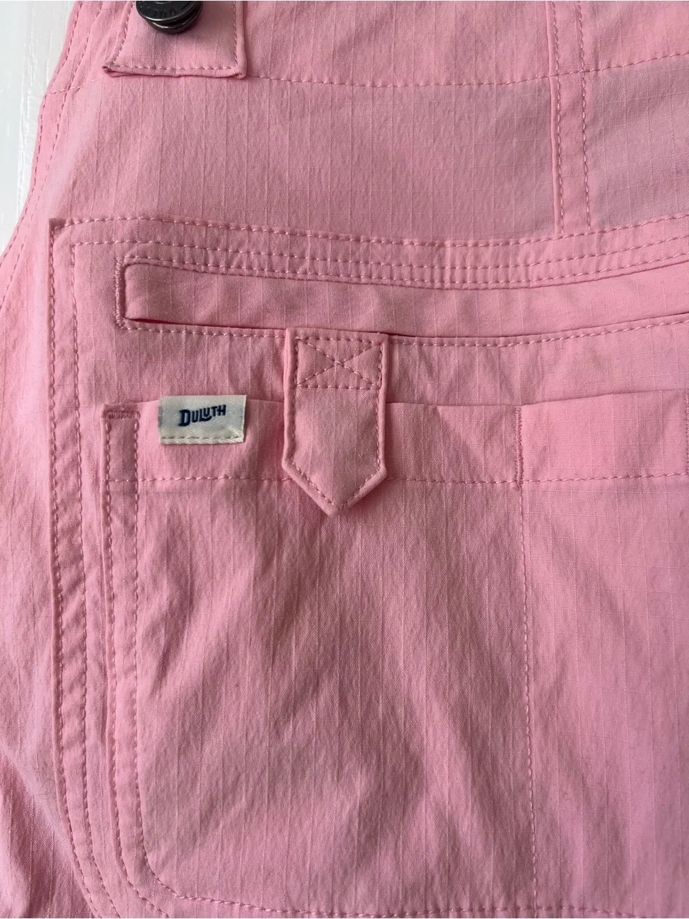 Duluth Trading Co Women’s Light Pink Overall Shorts - Picture 3 of 6